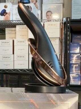 Below Zero Cinderella Skincare Device New in Box